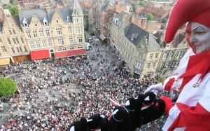 Kattenstoet, Festival Membuang Kucing di Belgium Untuk Membuang Bala