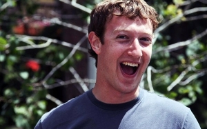 Gaji Mark Zuckerberg Pada Hari Isnin Mencecah RM4 Billion