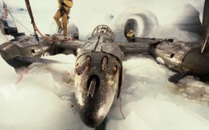 Kisah Pesawat Yang Ditimbusi Ais Selama 50 Tahun, Berjaya Terbang Semula