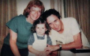 Kisah Sebenar Anak Perempuan Ted Bundy Yang Dihasilkan Dalam Penjara - Rose Bundy