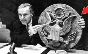 Sejarah Soviet Mengintip Amerika Selama 7 Tahun Melalui Hadiah Dari Kanak-Kanak