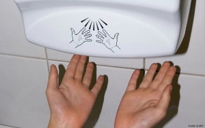 Penggunaan Pengering Tangan di Tandas Boleh Menyebabkan Jangkitan Bakteria Pada Tangan
