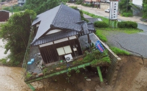 Rekabentuk Unik Konsep Rumah Anti-Banjir di Jepun 