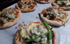 Resepi Mini Pizza Homemade Paling Lembut dan Tidak Muak